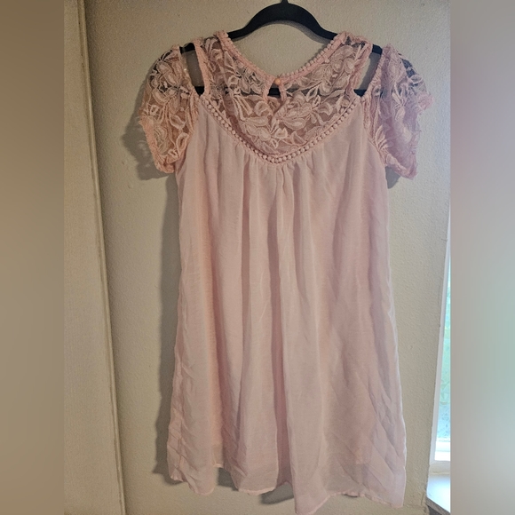 Light Pink Dress - Picture 4 of 5